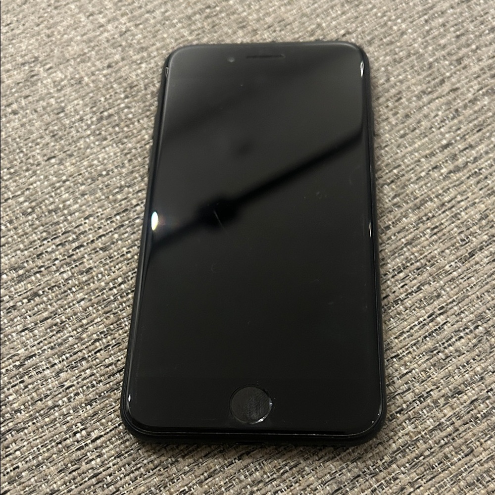 iPhone SE (2nd gen) - Black